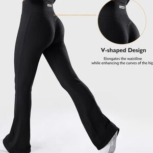 MOOSLOVER Ribbed Flare Black Yoga Pants Size Large EUC